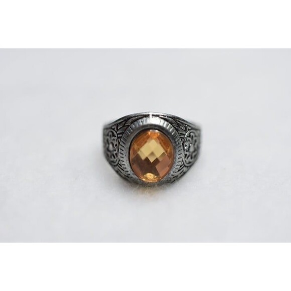 NWOT Art Deco Engraved Silver Tone Band Amber Cut Glass Stone Sizes 9 & 11 Rings - Picture 2 of 3